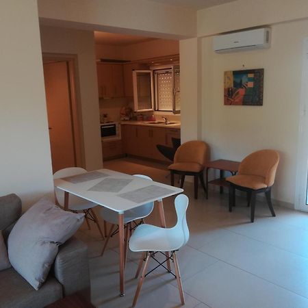 Rose Garden Apartment Kalamata Bagian luar foto