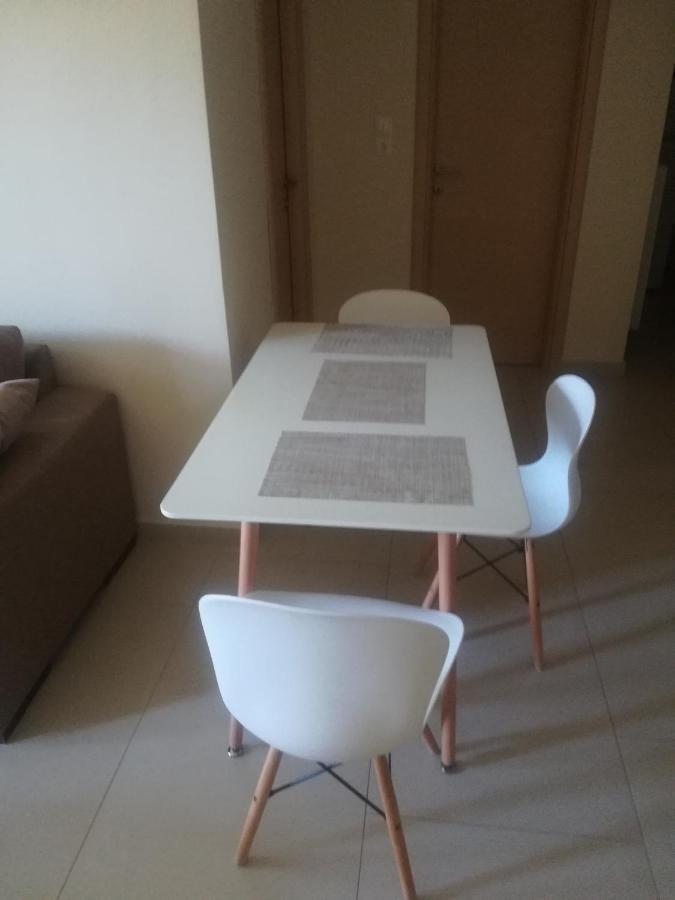 Rose Garden Apartment Kalamata Bagian luar foto