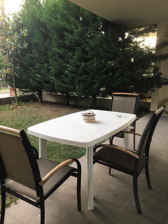 Rose Garden Apartment Kalamata Bagian luar foto