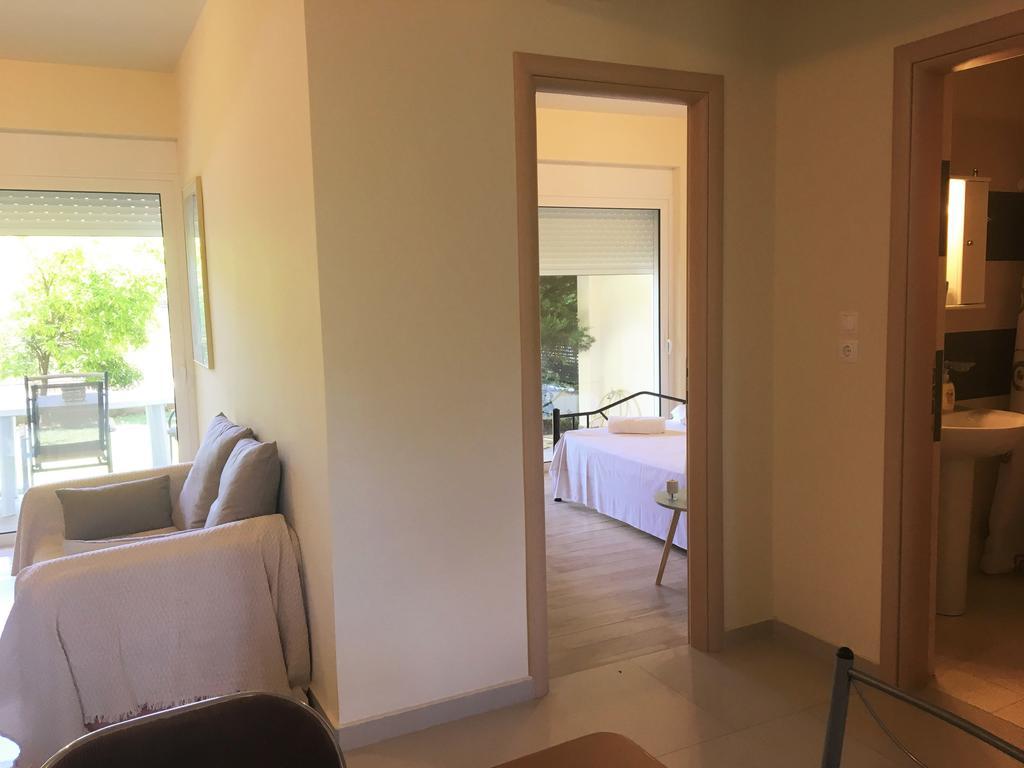 Rose Garden Apartment Kalamata Bagian luar foto