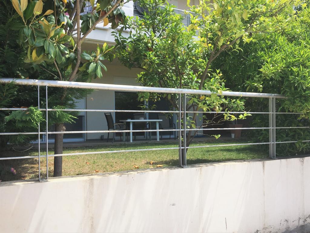 Rose Garden Apartment Kalamata Bagian luar foto